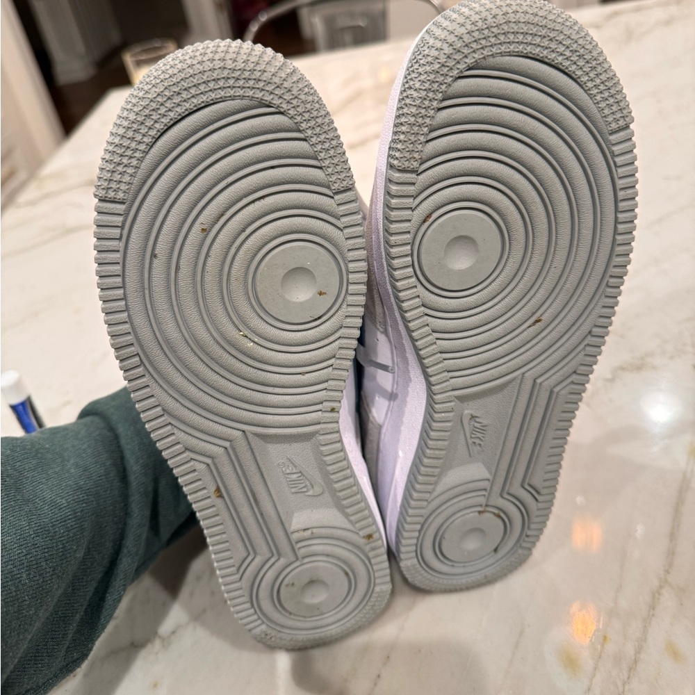 Air Force 1’s - size 6 youth - Picture 4 of 7